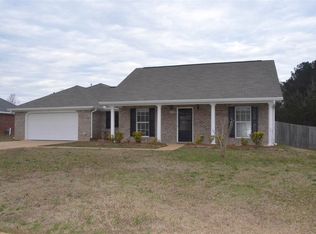 1148 Spanish Oak Dr, Pearl, MS 39208
