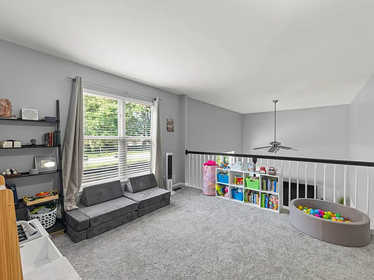 1274 Amaranth Dr — Photo 15