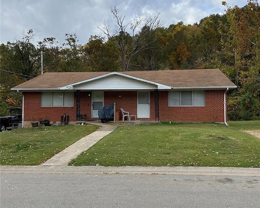 1st image of 107 Elliott Dr