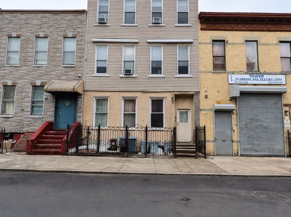 1822 Bleecker Street image 1 of 13