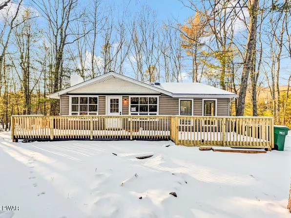 149 Tamarack Trl, Dingmans Ferry, PA 18328