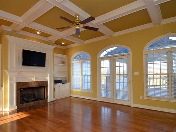 2nd image of 103 Katelyn Ln