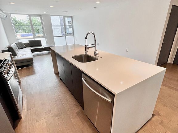 4th image of 1422 N 7th St #3O