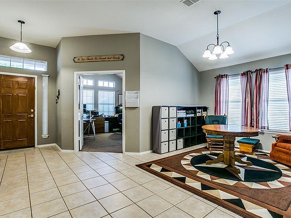 5th image of 5301 Alta Loma Dr