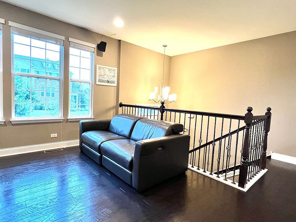 1st image of 3207 Coral Ln