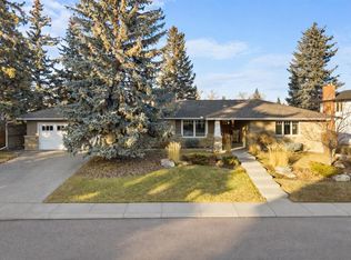 324 S Willow Ridge Pl SE, Calgary, AB T2J 1N4