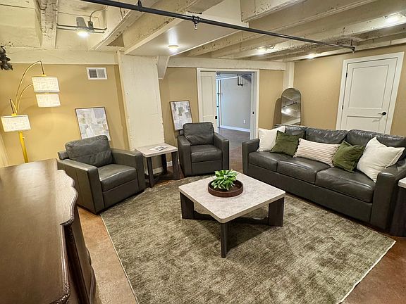 3rd image of 223 S Grand St #202