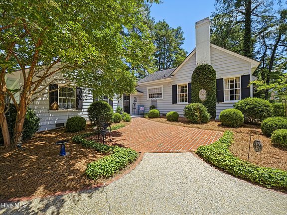 2nd image of 601 Sterlingworth Street