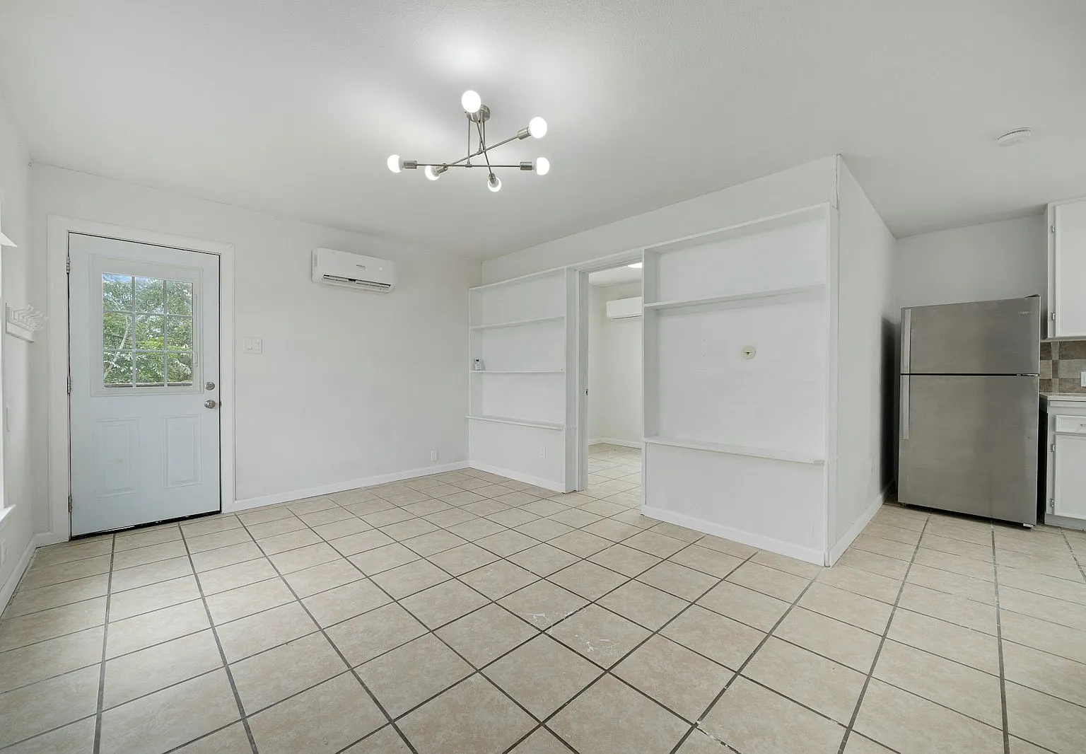 215 S 11th Street, Unit 2 — Photo 3