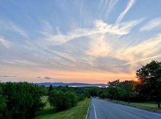 24 Overlook Dr, South Burlington, VT 05403