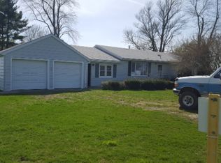 603 S 1st St, Gays, IL 61928
