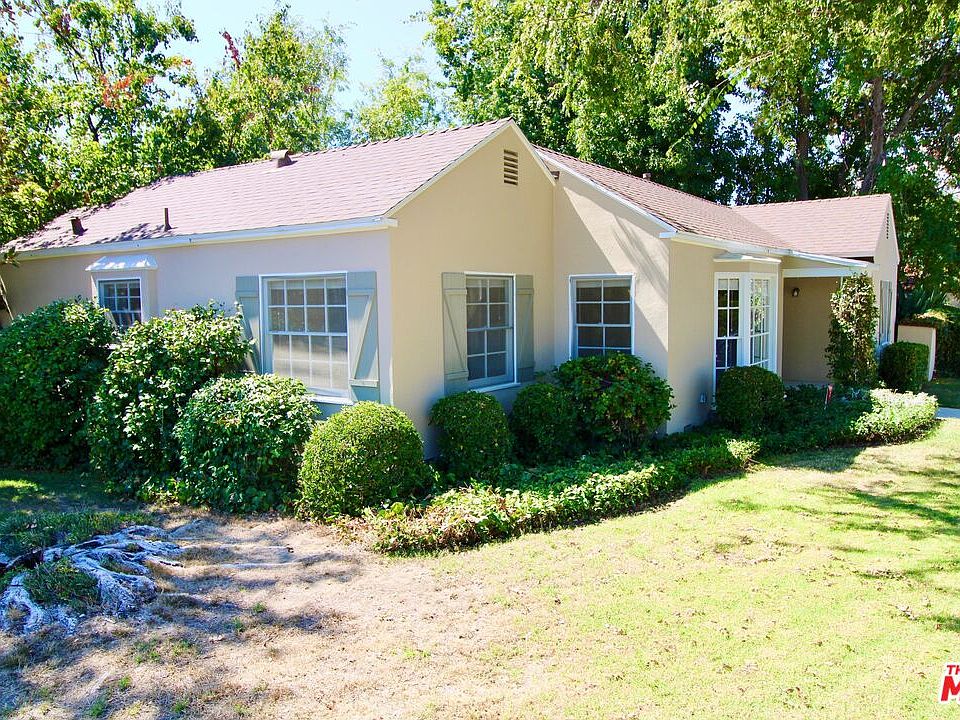 1st image of 11410 Aqua Vista St