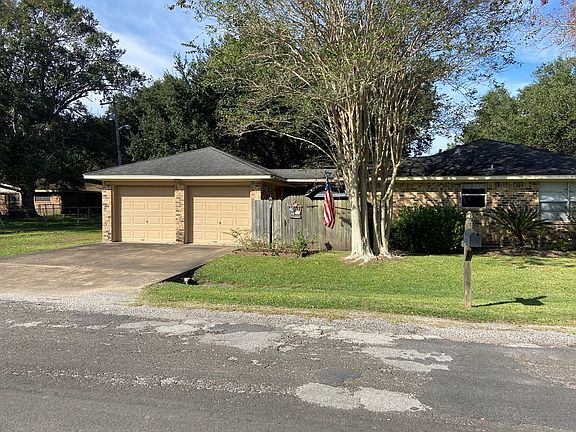 2nd image of 301 Ronald Ave