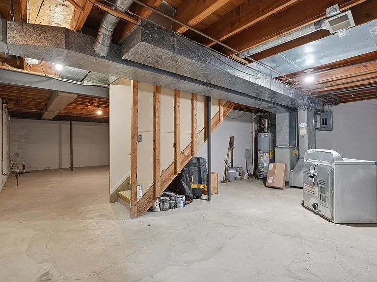 107 Hacker St — Photo 25