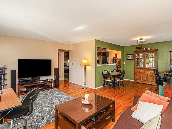 5th image of 159 McKee St