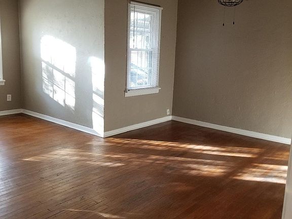 5th image of 2316 McCracken Dr