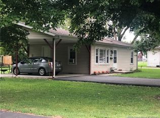 430 N Bond St, Scottsburg, IN 47170