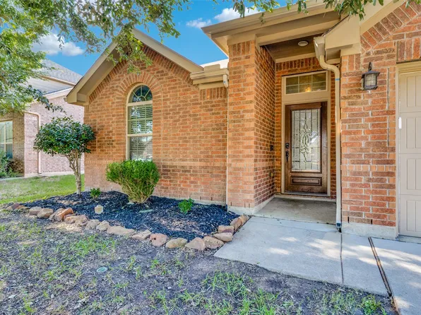 1328 Shelley Dr, Burleson, TX 76028