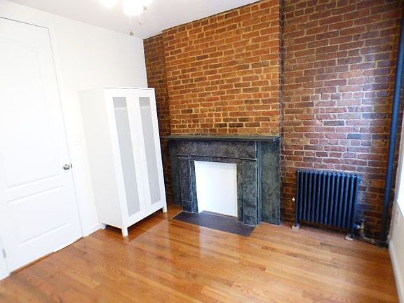 4th image of 426 W 45th St APT 2RE