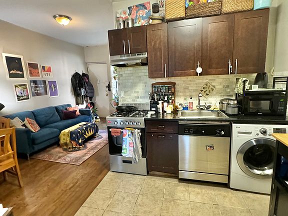 4th image of 338 E 65th St APT 18