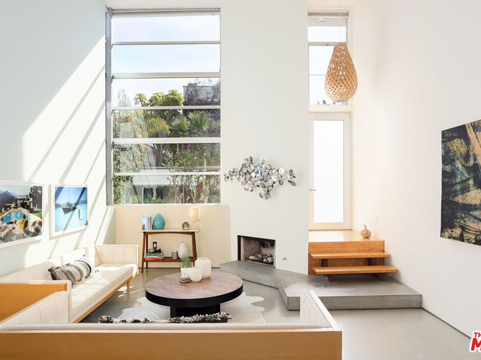 1st image of 27 Paloma Ave