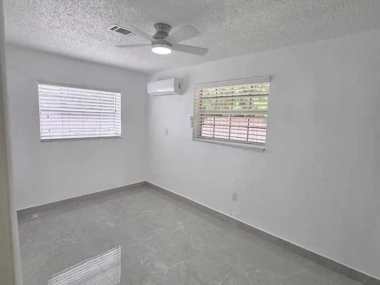 16920 NW 53rd Ave #2 — Photo 3