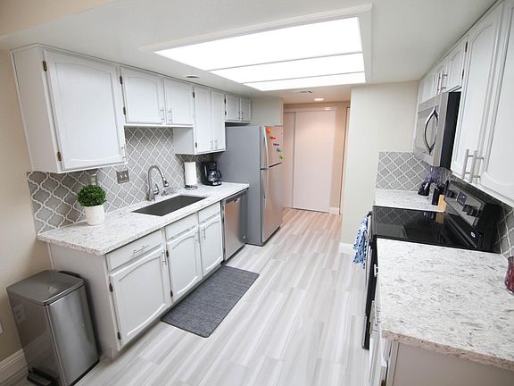 3rd image of 4160 Gannet Cir