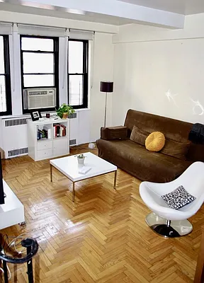 Rented by null | media 4