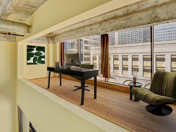 4th image of 917 Main St APT 1107