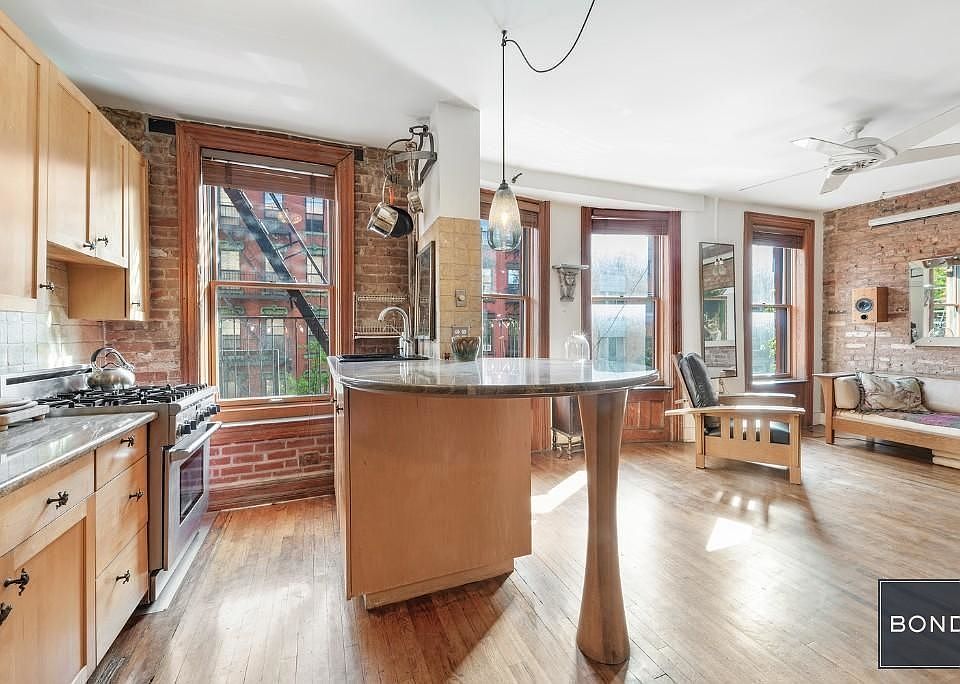 1st image of 219 E 7th St APT 12