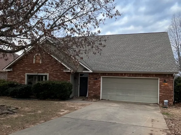 2849 N Quail Creek Dr, Fayetteville, AR 72703