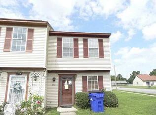 3702 Sugar Creek Cir, Portsmouth, VA 23703