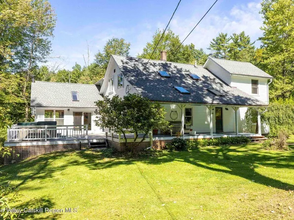 388-390 Wittenberg Road, Bearsville, NY 12409