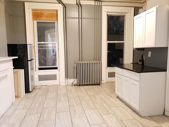 2nd image of 70 Brinkerhoff St APT 2