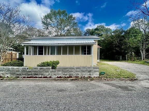 2nd image of 300 Boykin Ave