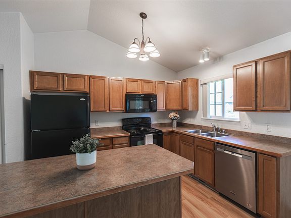 5th image of 3934 Chelsea Dr