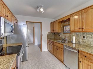 511 S Saturn Dr, Raymore, MO 64083