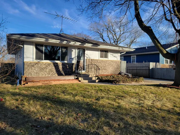 1123 Franklin Ave, Winthrop Harbor, IL 60096