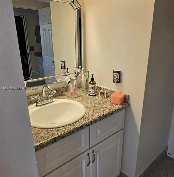 1652 N 14th Ter #1652 — Photo 32