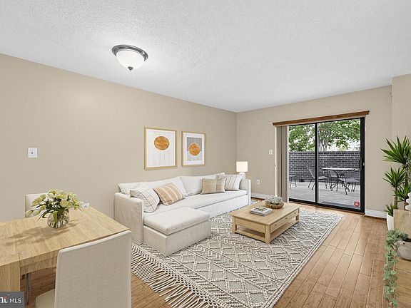 4th image of 2111 Wisconsin Ave NW APT 104