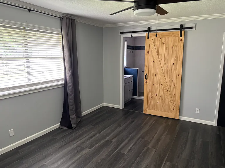 101 Sussex Dell Dr — Photo 6