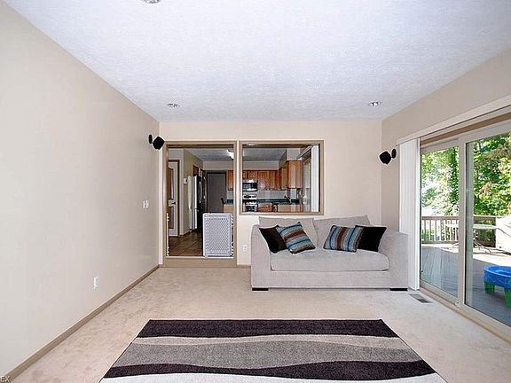 5th image of 2165 White Marsh Dr