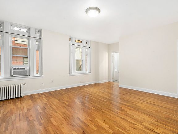 5th image of 82 Pierrepont St APT 1C