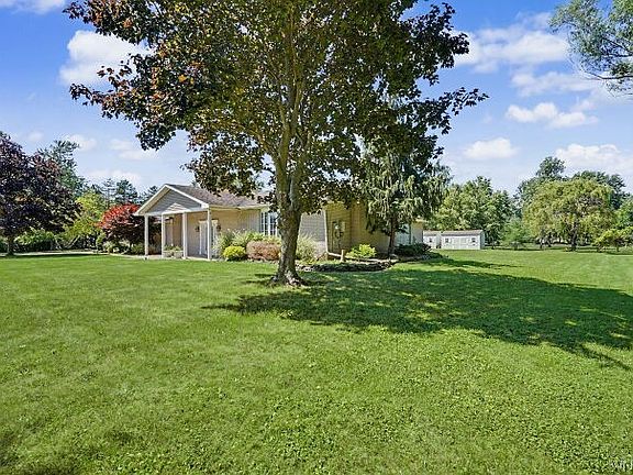 2nd image of 231 Kinsley Rd