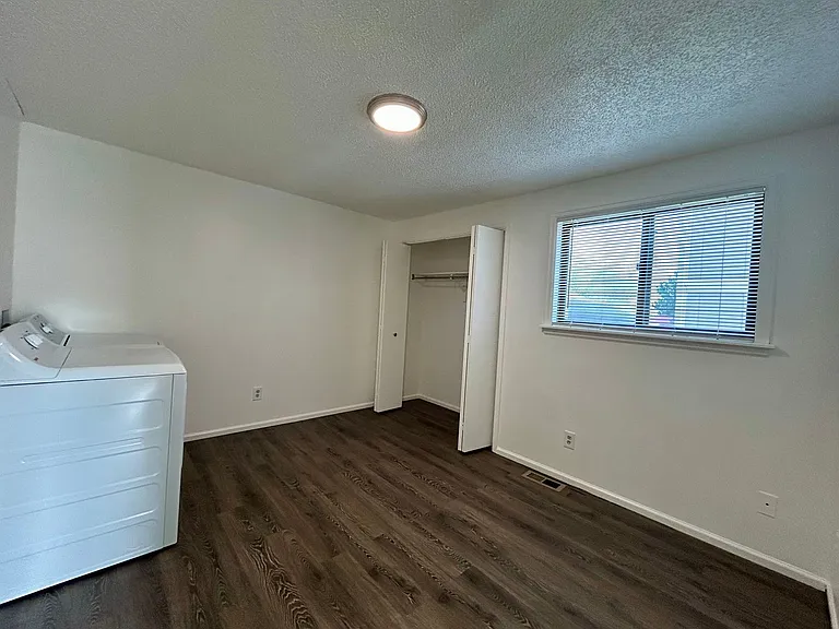 1732 Cambridge Dr — Photo 7