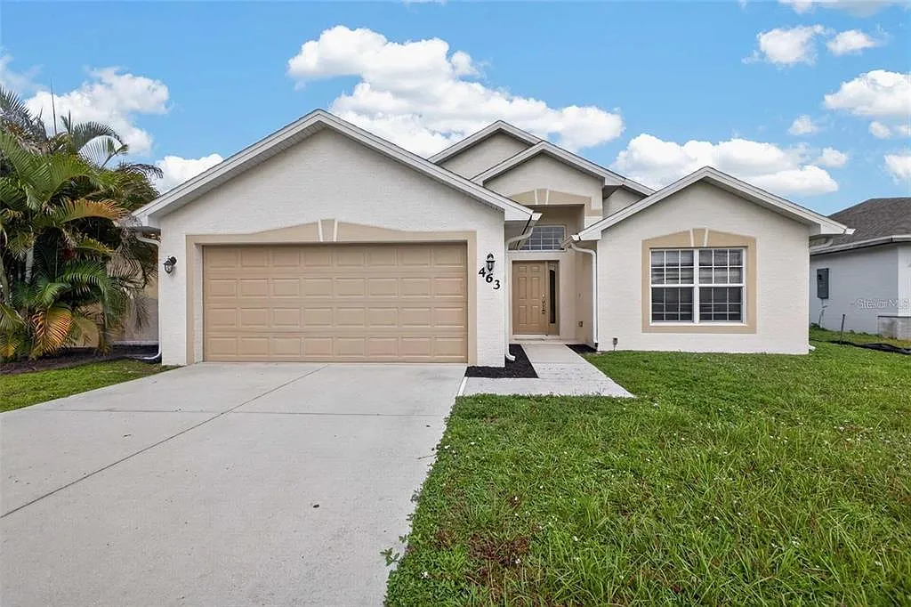 3 bed, 2.0 bath, 1422 sqft, $1,795 — Photo 2