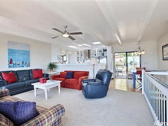 3rd image of 526 Beach Dr
