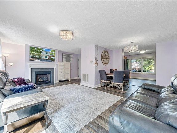 3rd image of 1165 Oak Tree Blvd NW