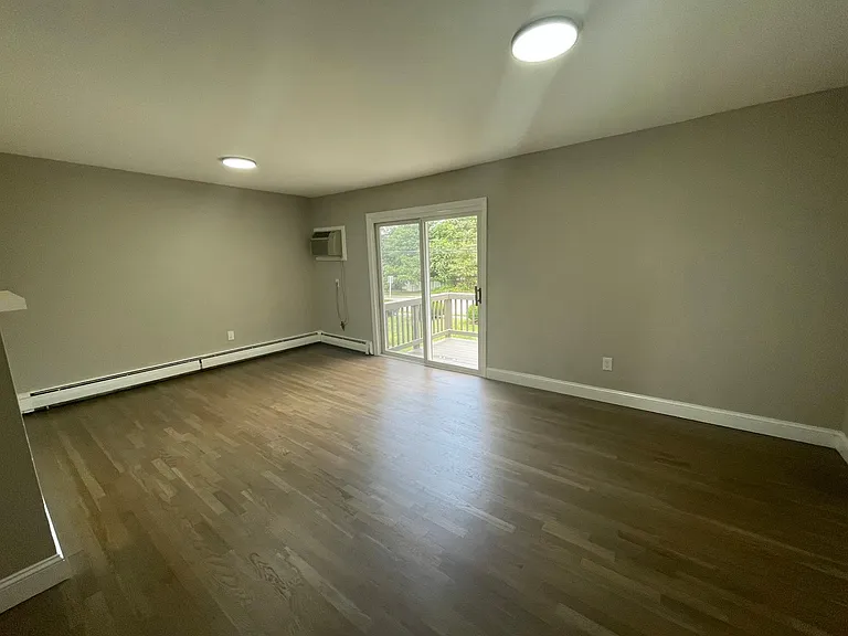 17 Walnut St — Photo 12