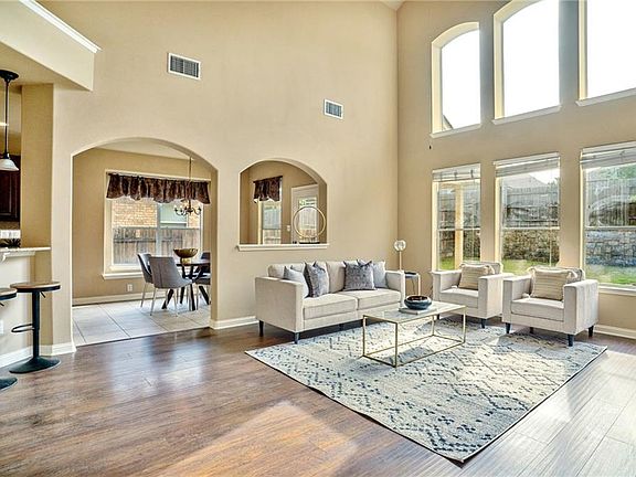 2nd image of 2835 Angelina Dr